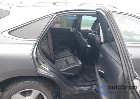 2015 Lexus Rx 350 z USA, uszkodzony, nr VIN JTJBK1BA3F2471519